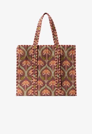 Plüschstoff-Tasche mit einem floralen Muster in warmen Tönen von Burgunder, Grün und Gold, mit doppelten Griffen und gestepptem Design.