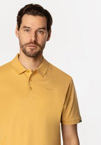 Lee Cooper ALFI jasnożółty