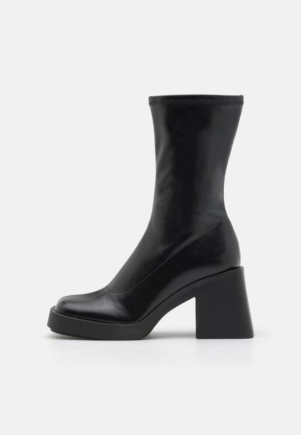 KLOE - Platform boots
