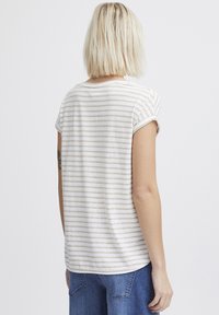 ICHI IHYULIETTA - Camiseta estampada - doeskin strip