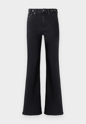 Mustat leveälahkeiset farkut, joissa on korkea vyötärö, viisi taskua, metallinapit ja sileä, kestävä denimikangas.