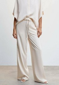 Mango Kalhoty - off-white