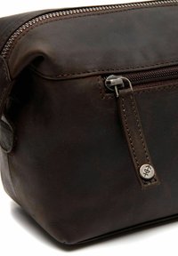 The Chesterfield Brand WESTPORT  23 CM - Neceser - brown