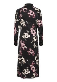 Rochie neagră cu mâneci lungi, design cu guler, model floral în nuanțe de roz și alb, material neted, lungime până la jumătatea gambei și fante laterale.