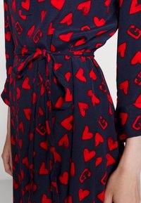 GANT COLLEGIATE HEART DRESS - Vestido de dia - classic blue