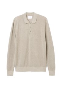 Polo en maille beige à manches longues avec un motif texturé et trois boutons au col sur fond blanc.
