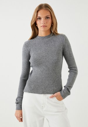 - Sweter