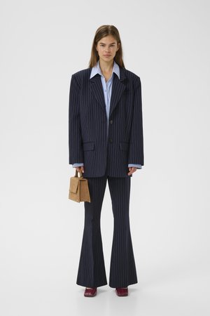 Rankning 14: Gestuz - NAVIANA - Blazer