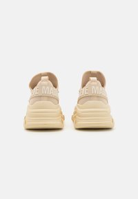 Steve Madden PROTÉGÉ-E - Joggesko - off white/beige