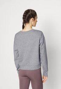 ONLY Play ONPLOUNGE LIFE NOOS - Bluză de molton - light grey melange