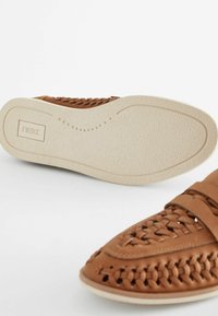 Next LOAFERS - Scarpe senza lacci - tan brown/marrone - Zalando