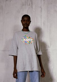 CHIARA FERRAGNI HAPPY - T-shirt estampada - grigio melange