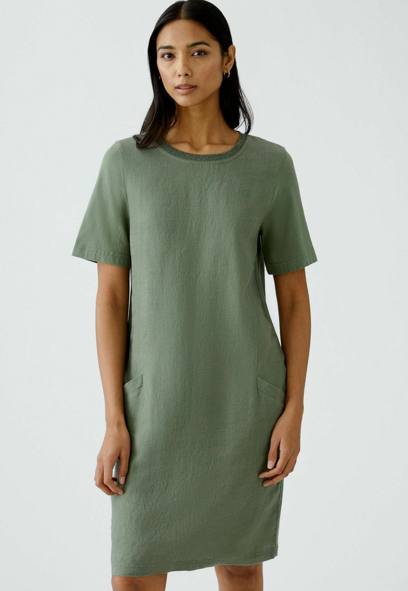 Oui PATCH - Freizeitkleid - shaded moss