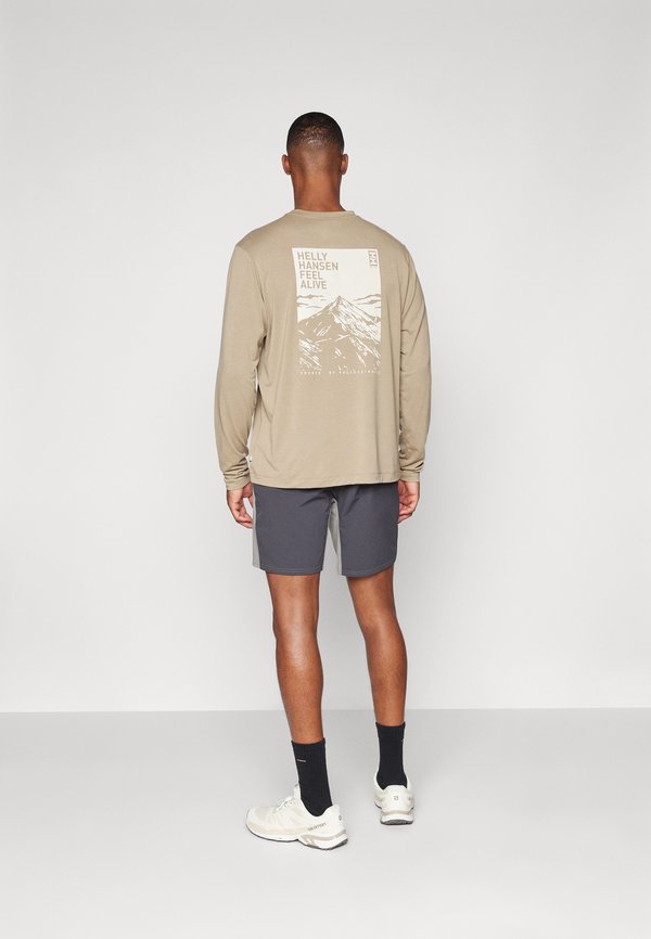 VIKA TUR  - Outdoor shorts - concrete4