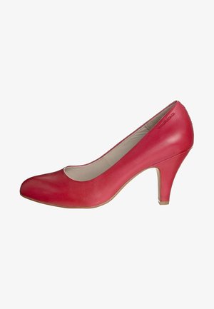 Zapato de tacón alto de cuero rojo con punta redonda y textura suave. Presenta un escote bajo en la parte delantera y un tacón delgado y afilado. Diseño clásico.
