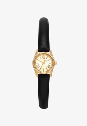 Montre en or avec bracelet en cuir noir, cadran rond, chiffres romains et trois aiguilles indiquant 12:08:36.