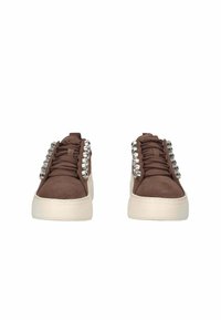 Emanuelle Vee OMERO - Sneakers basse - marrone