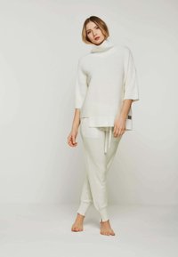 Unausgewählt, offwhite