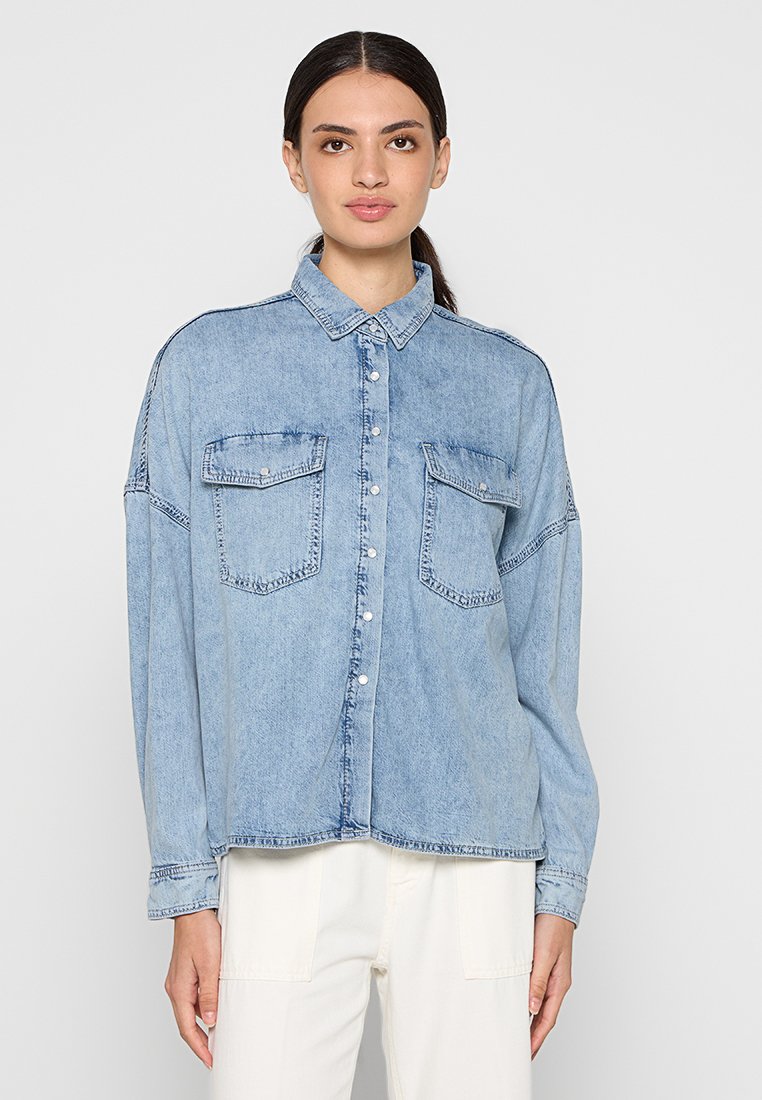 mustang Overhemdblouse lichtblauw