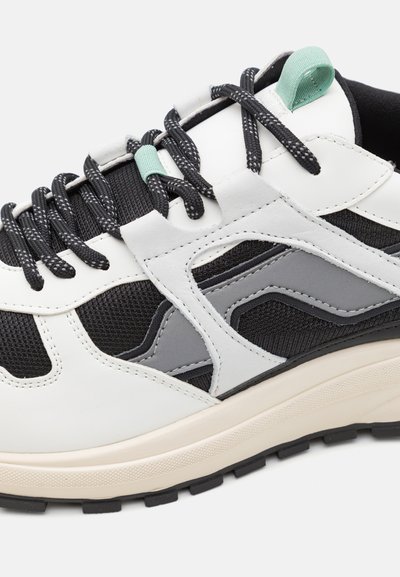 J.LINDEBERG ARES SPORT - Tenisice - white
