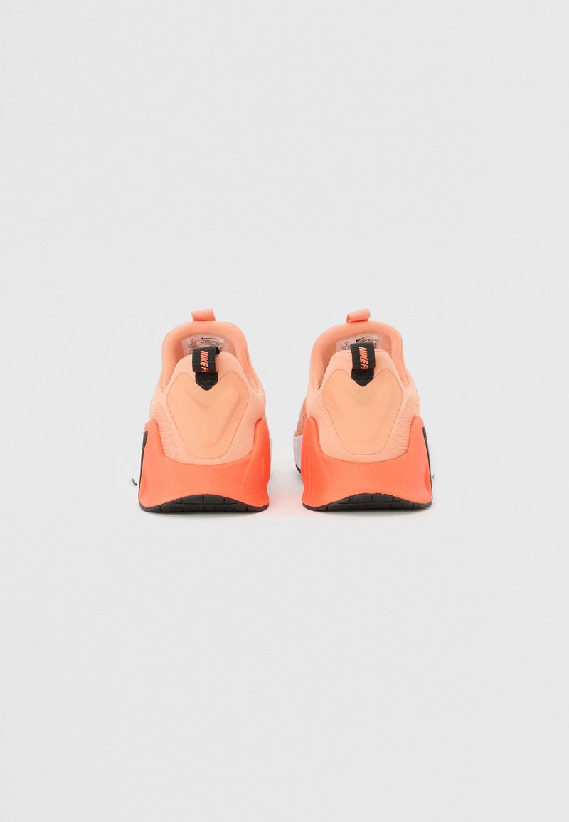 Nike Performance FREE METCON Chaussures fitness apricot