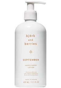 Björk and Berries KÖRPERPFLEGE SEPTEMBER HAND & BODY LOTION - Körperpeeling