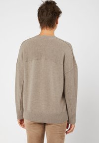 Rodier V-NECK IN 4-THREAD - Trui - taupe