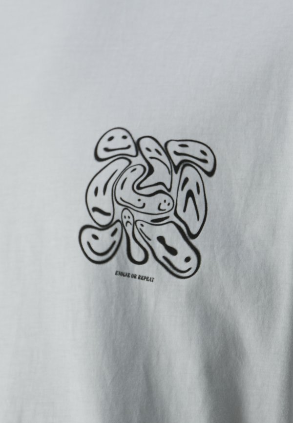 JORLAUGH TEE CREW NECK - Print T-shirt4