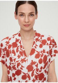 s.Oliver BLACK LABEL T-shirt print - terrakotta