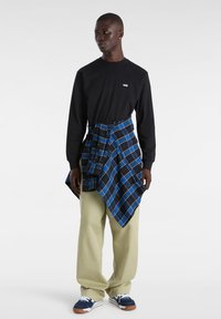Vans LEFT CHEST HIT - Maglietta a manica lunga - black/white
