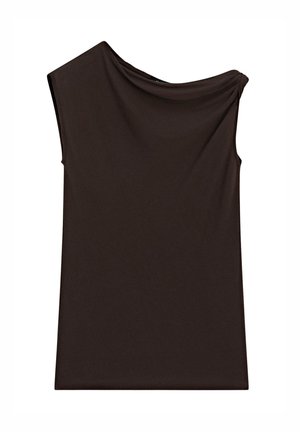 Ærmeløs mørkebrun top med bådformet udskæring og let drapering på den ene skulder.