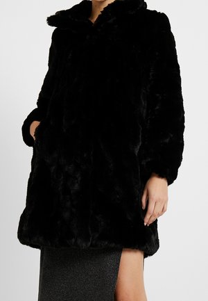 Mantel - black