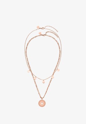 Zweilagige Halsketten aus Roségold, eine mit runden Charms und die andere mit einem runden Anhänger mit diamantförmigem Ausschnitt.
