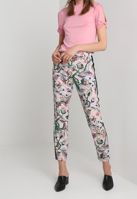 Ted Baker Bukser - multi-coloured