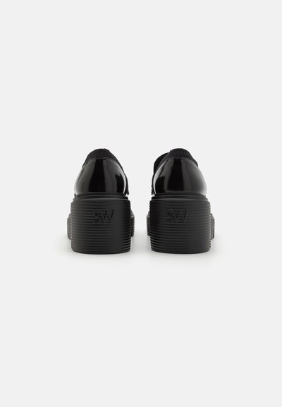 Stuart Weitzman 5050 SOHO LOAFER - Plateaupumps - black