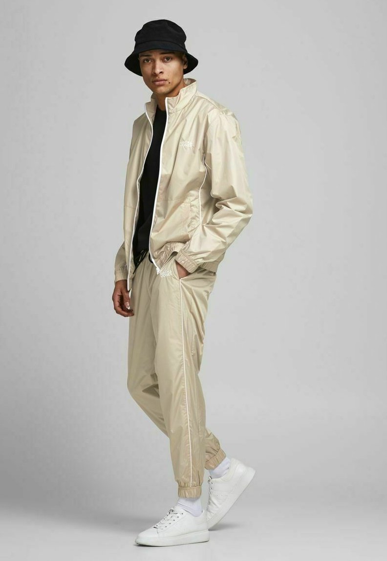 Jack \u0026 Jones Pantaloni sportivi - crockery/beige - Zalando.it