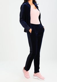 adidas Originals Träningsbyxor - dark blue