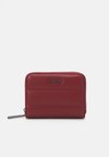 LINE QUILT MEDIUM ZIP AROUND - Portafoglio - biking red