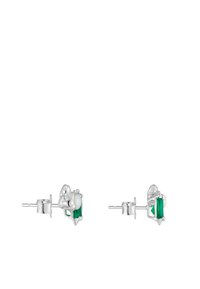 Pendientes de plata que presentan piedras rectangulares verdes, acentos redondos y un acabado pulido. Cierre de espiga. Diseño simple y elegante.