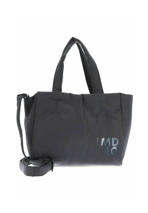 Sac cabas noir rembourré avec poignées doubles, bandoulière amovible et logo réfléchissant "MD 20". Texture lisse avec un design structuré.