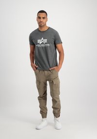 Alpha Industries AIRMAN PANT - Cargo hlače - taupe
