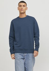 Jack & Jones - JJESTAR BASIC CREW NECK - Felpa - ensign blue Immagine in miniatura 1