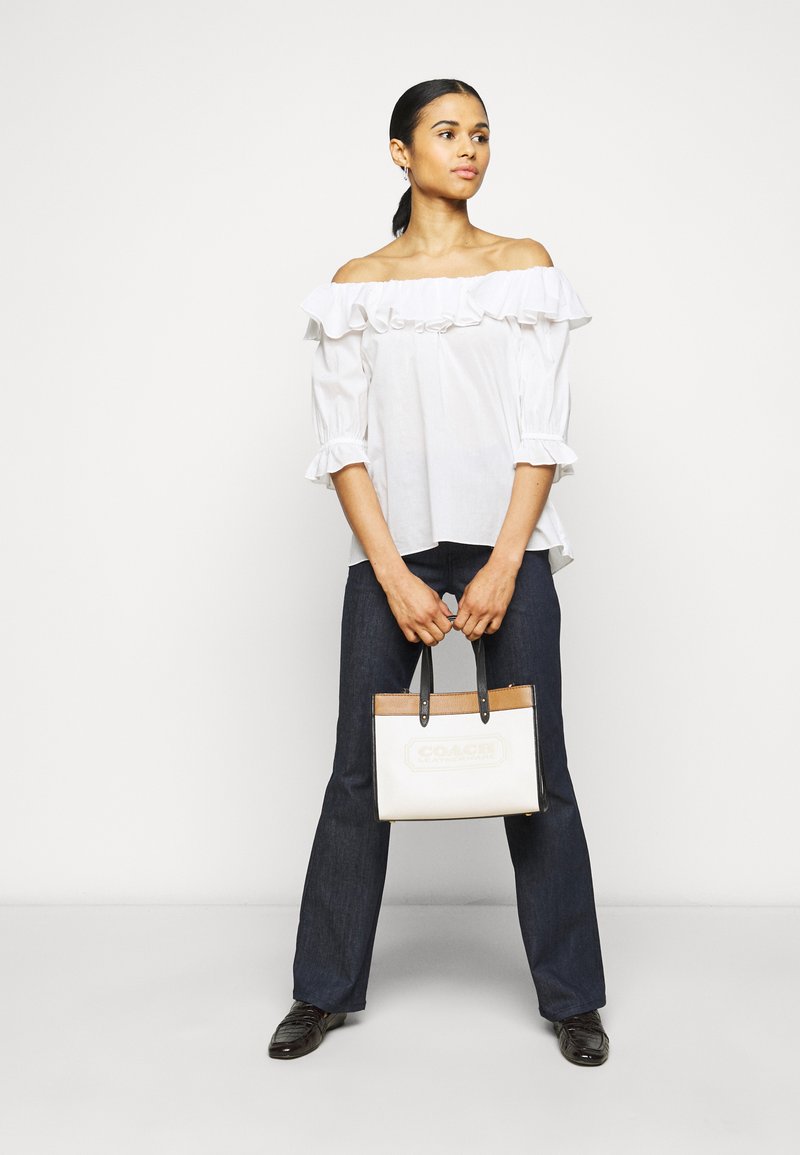 Coach COLORBLOCK BADGE FIELD TOTE Handtas chalk/multi/crème Zalando.nl