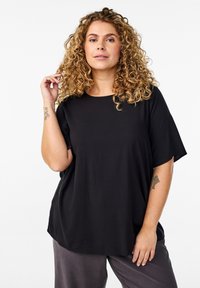 Zizzi FLASH - MIT ÄRMELN UND RUNDHALSAUSSCHNITT - Blúzka - black