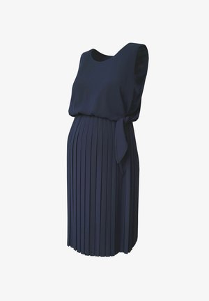 Marineblaues, gefältetes Schwangerschafts-Kleid mit rundem Ausschnitt, ärmellosem Design und einem Knoten an der Taille. Aus leichtem Stoff gefertigt.