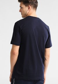 Thumbnail Image 3