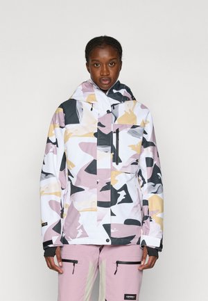 Monivärinen vettä hylkivä takki, jossa on kamouflagekuvio pinkissä, mustassa ja beigeissä väreissä; sisältää korkean kauluksen ja vetoketjulliset taskut.