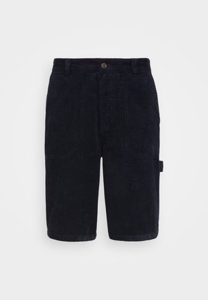 Shorts en velours côtelé bleu marine avec une coupe décontractée, dotés de poches avant, passants de ceinture et d'une fermeture à bouton. Texture douce avec des rainures verticales.