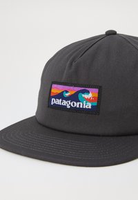 Patagonia BOARDSHORT LABEL FUNFARER UNISEX - Cap - ink black