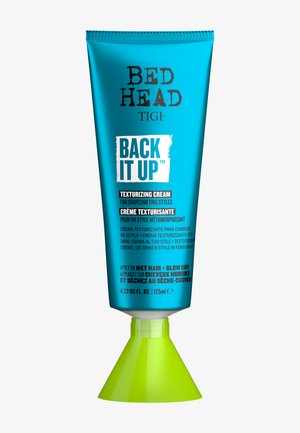 Tigi BED HEAD BACK IT UP - Stylingprodukter